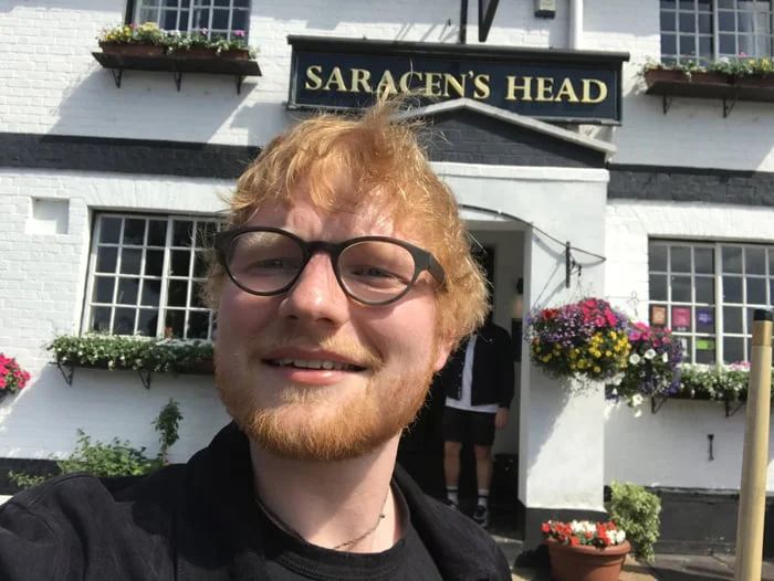 Ed Sheeran outside the Saracen's Head on the Brakspear Henley Ale Trail