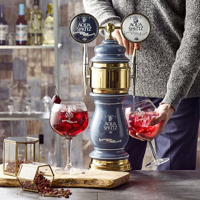 Mr Fitz Aqua Spritz font and glassware