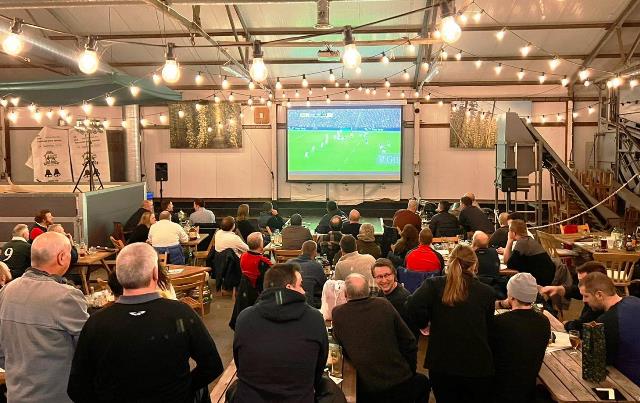 Six Nations live at Hogs Back Brewery Tap